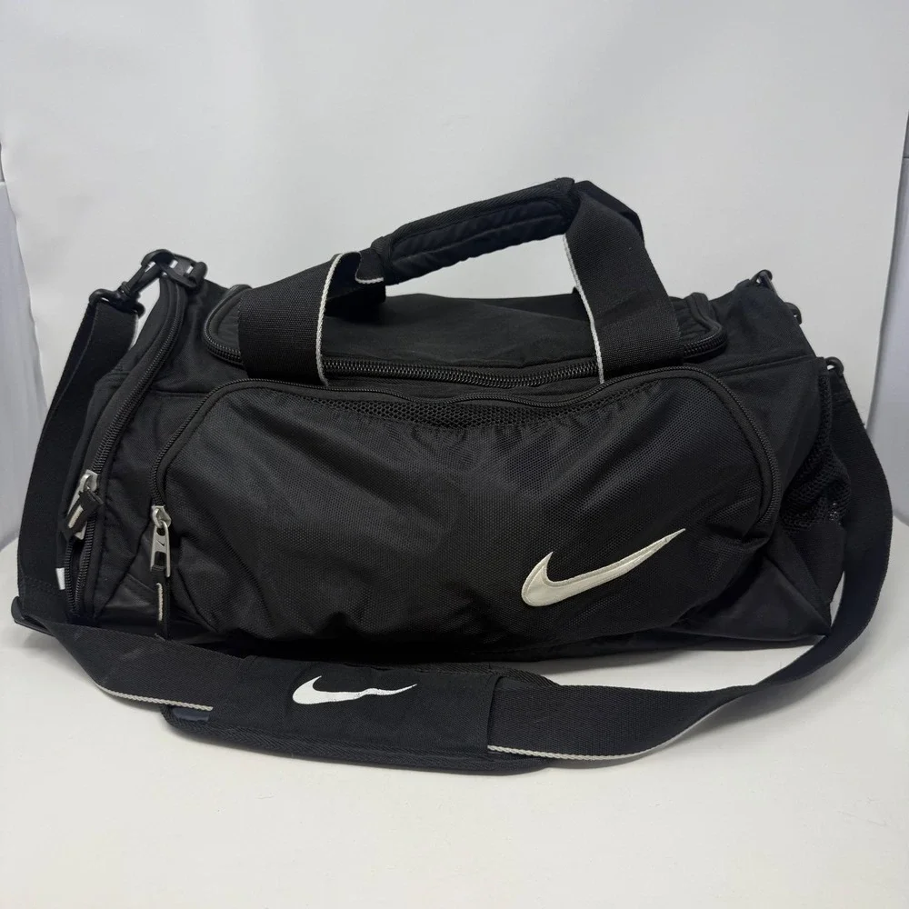 Nike Brasilia Small Duffel Bag Black White Gym Travel Bag RN56323